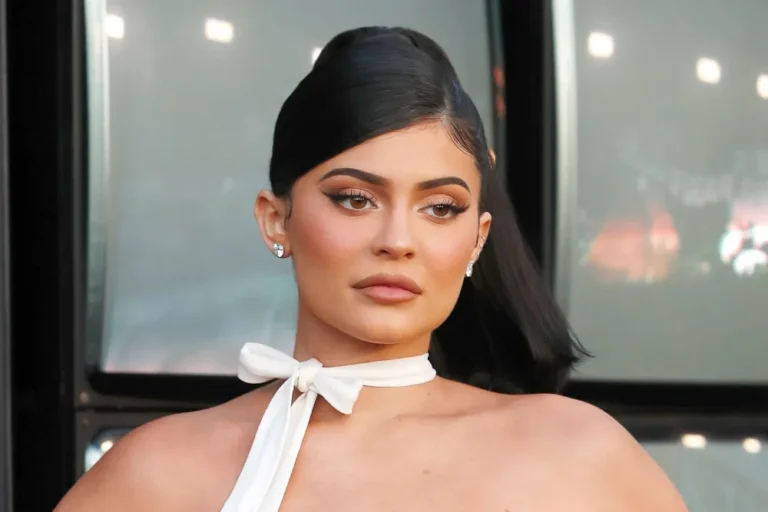 Kylie Jenner Biography: Early Life, Career, Net Worth & Legacy